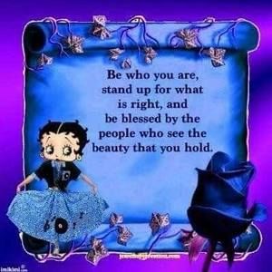 Meet your Posher, Nora